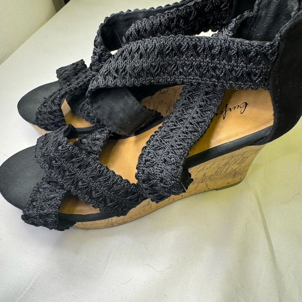 Women’s‎ Black Wedge Sandals size 7